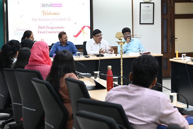 महिलाओं की बढ़ती भागीदारी: आईआईएचएमआर  यूनिवर्सिटी के पीएचडी बैच में 30% से ज्यादा महिला रिसर्चर